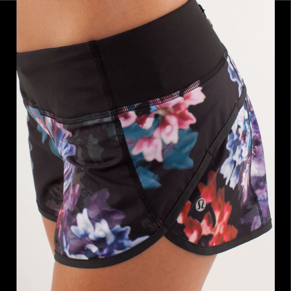 🌸Lululemon Speed Shorts-Spring Has Sprung🌸 - Picture 7 of 12